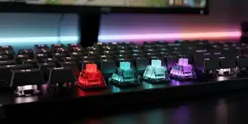 Tastiere Meccaniche 2026: Guida Definitiva agli Switch per Gaming Tastiera meccanica da gaming con illuminazione RGB e switch colorati, simbolo di precisione e reattività.
