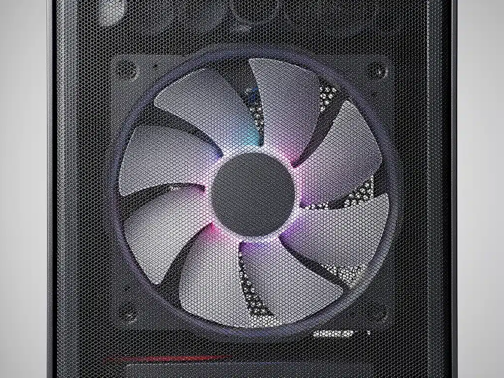 Pannello frontale in mesh di un case PC per massima aspirazione dell'aria, con filtri antipolvere e ventole interne.